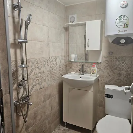 гарсониера в центъра на град L Apartment